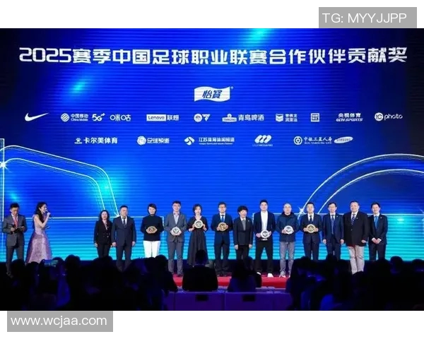 荣耀时刻冠军奖杯展示活动盛典邀您共同见证辉煌成就与梦想的交汇