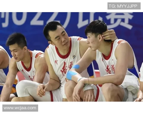 杜锋宣布中国男篮阵容：郭艾伦、周琦入选