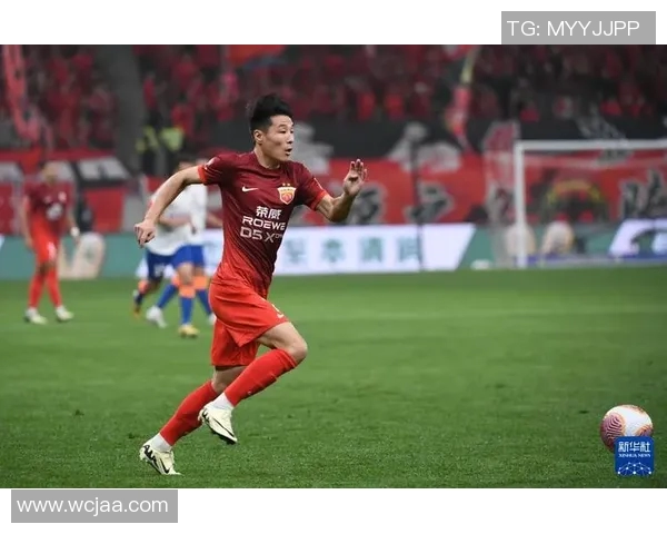 武磊精彩破门助力球队逆转胜利展现出色竞技状态与团队默契